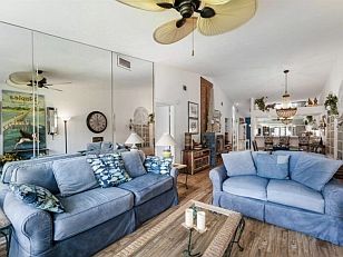 CLICK on picture to enlarge. Command Key F11 makes it even bigger. With the large picture a SLIDE SHOW is automatically activated. To go BACK and FORTH click on the LEFT or RIGHT side of the big picture. To finish the SLIDE SHOW click in the darkened area or on (x).