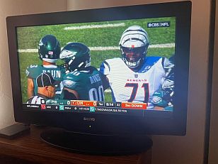 CLICK on picture to enlarge. Command Key F11 makes it even bigger. With the large picture a SLIDE SHOW is automatically activated. To go BACK and FORTH click on the LEFT or RIGHT side of the big picture. To finish the SLIDE SHOW click in the darkened area or on (x).