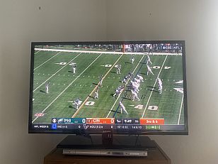 CLICK on picture to enlarge. Command Key F11 makes it even bigger. With the large picture a SLIDE SHOW is automatically activated. To go BACK and FORTH click on the LEFT or RIGHT side of the big picture. To finish the SLIDE SHOW click in the darkened area or on (x).